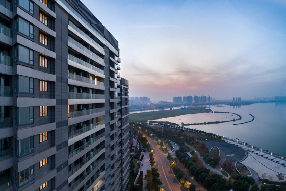 鉑悅犀湖（中國(guó)土木工程詹天佑獎(jiǎng)優(yōu)秀住宅小區(qū)金獎(jiǎng)，全國(guó)用戶(hù)滿(mǎn)意工程）